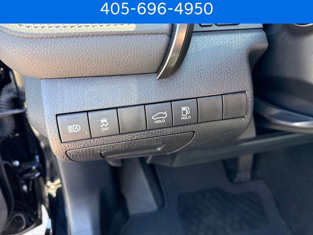 Used 2022 Toyota Camry SE image 27