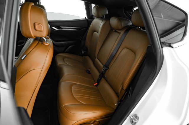 Used 2018 Maserati Levante image 34