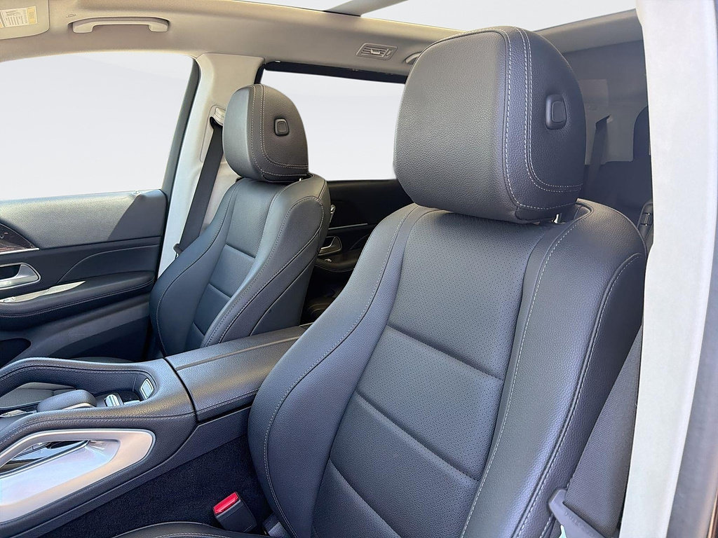 Used 2023 Mercedes-Benz GLS 450 4MATIC image 21