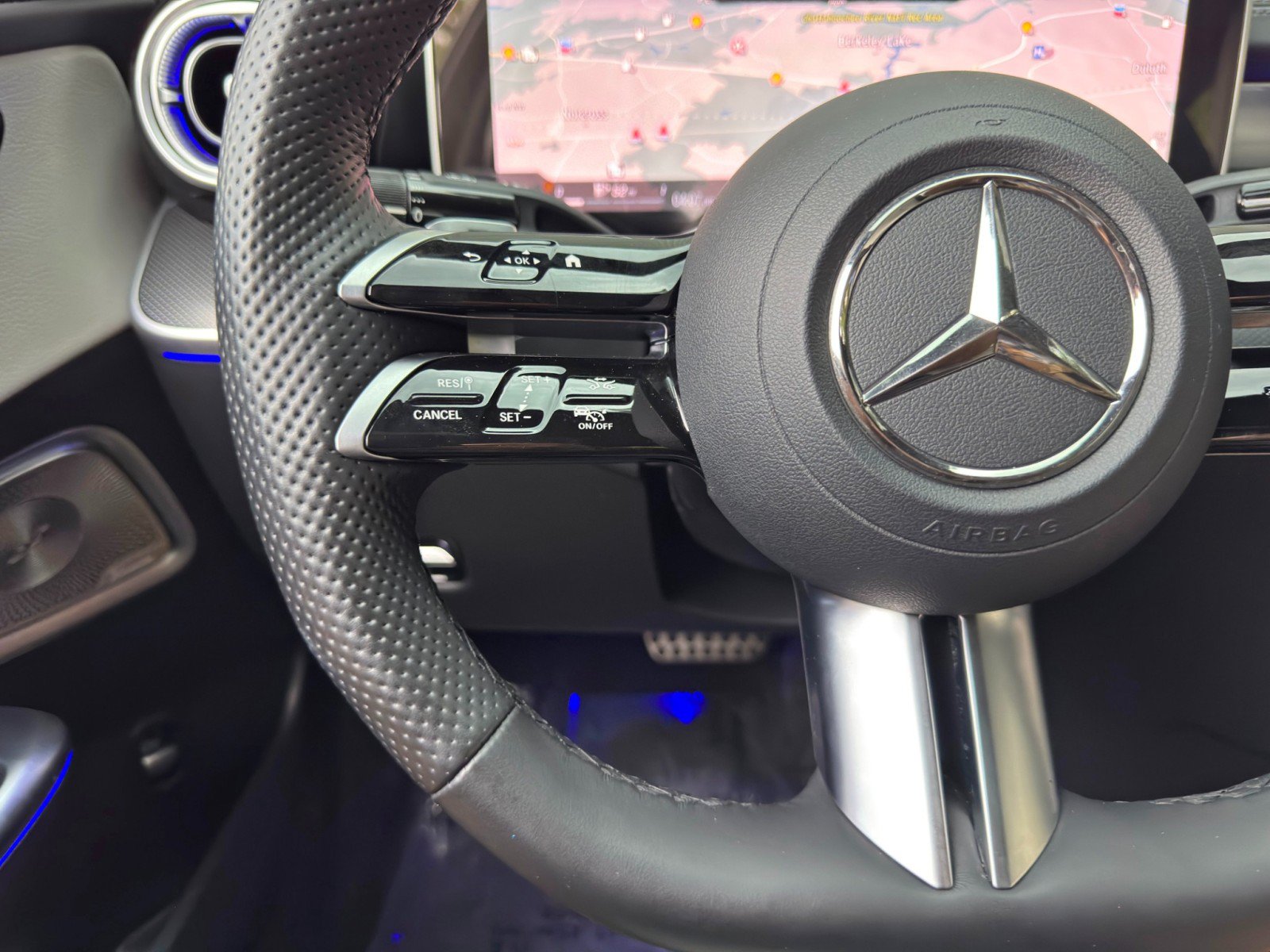 Used 2025 Mercedes-Benz C 300 4MATIC Sedan w/ AMG Line w/ Night Package image 23