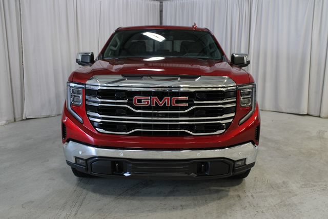 Used 2024 GMC Sierra 1500 SLT w/ SLT Premium Plus Package AWD/4WD image 25