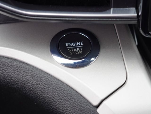 Used 2022 Ford Explorer XLT w/ Equipment Group 202A RWD image 24