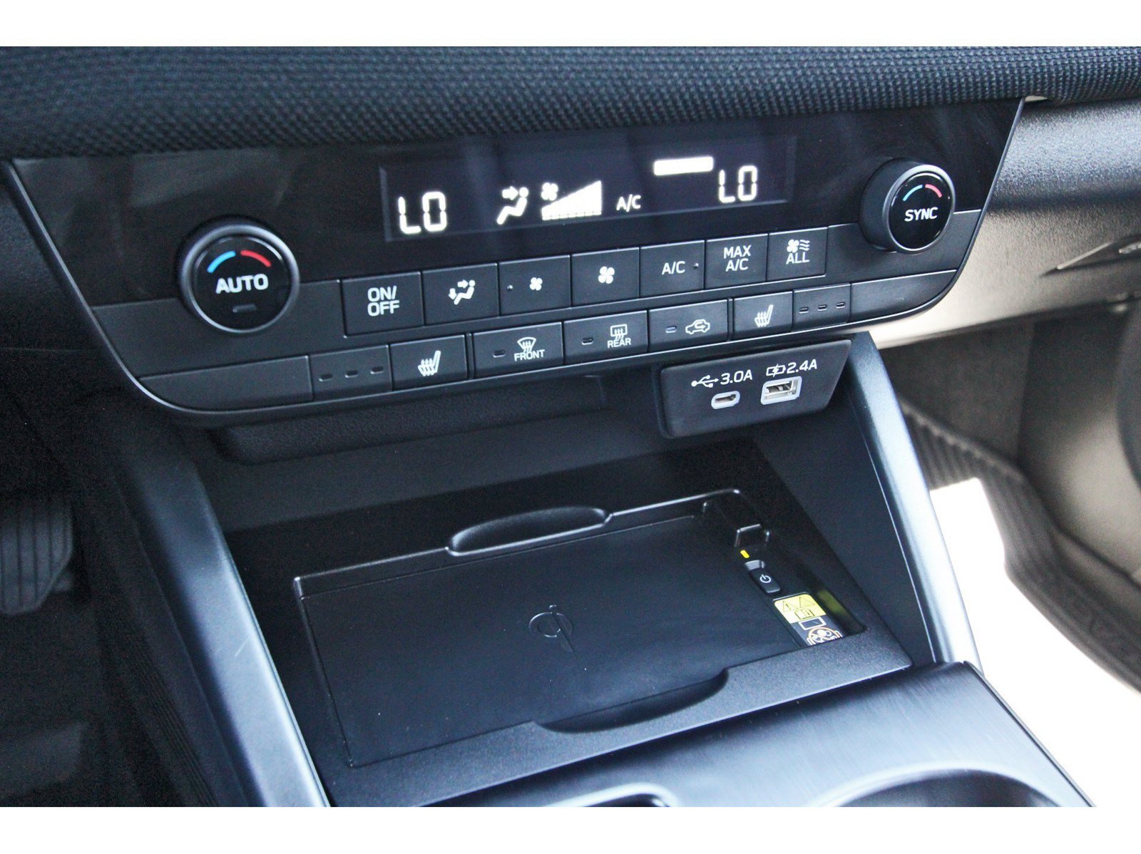 Certified 2026 Subaru Outback Premium AWD/4WD image 28