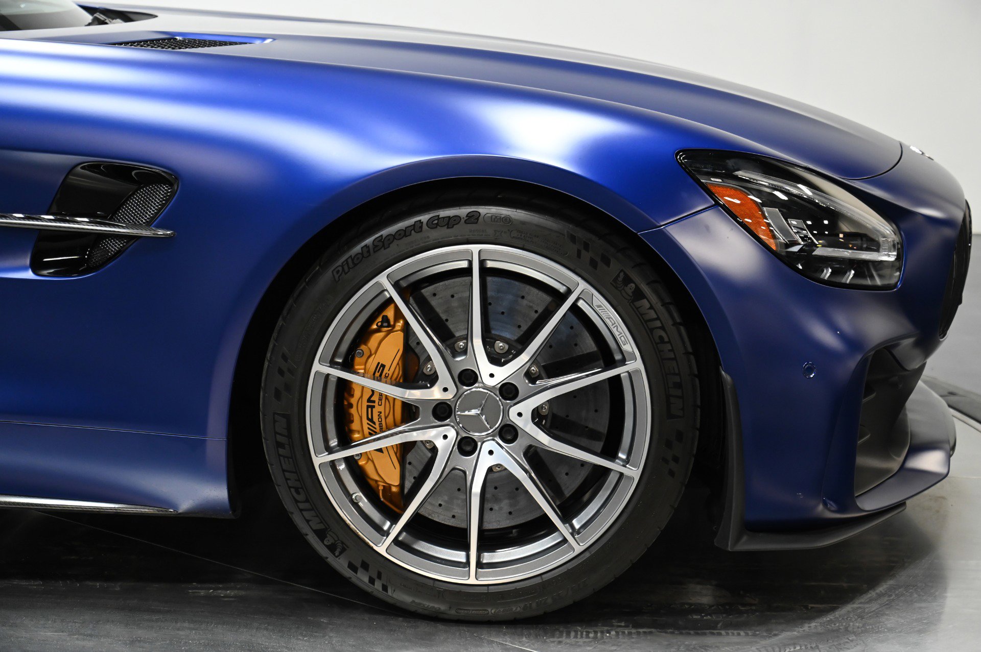 Used 2020 Mercedes-Benz AMG GT R image 59