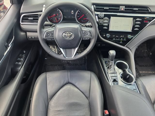 Used 2018 Toyota Camry XSE FWD image 13