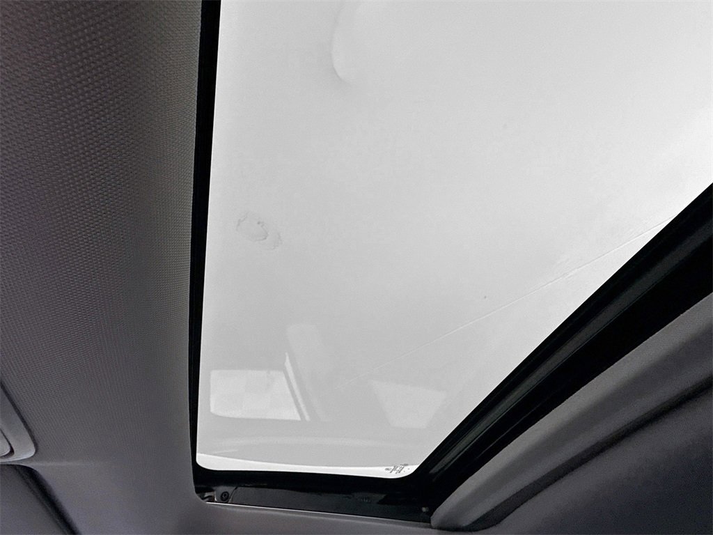 Used 2025 Acura ADX AWD image 21