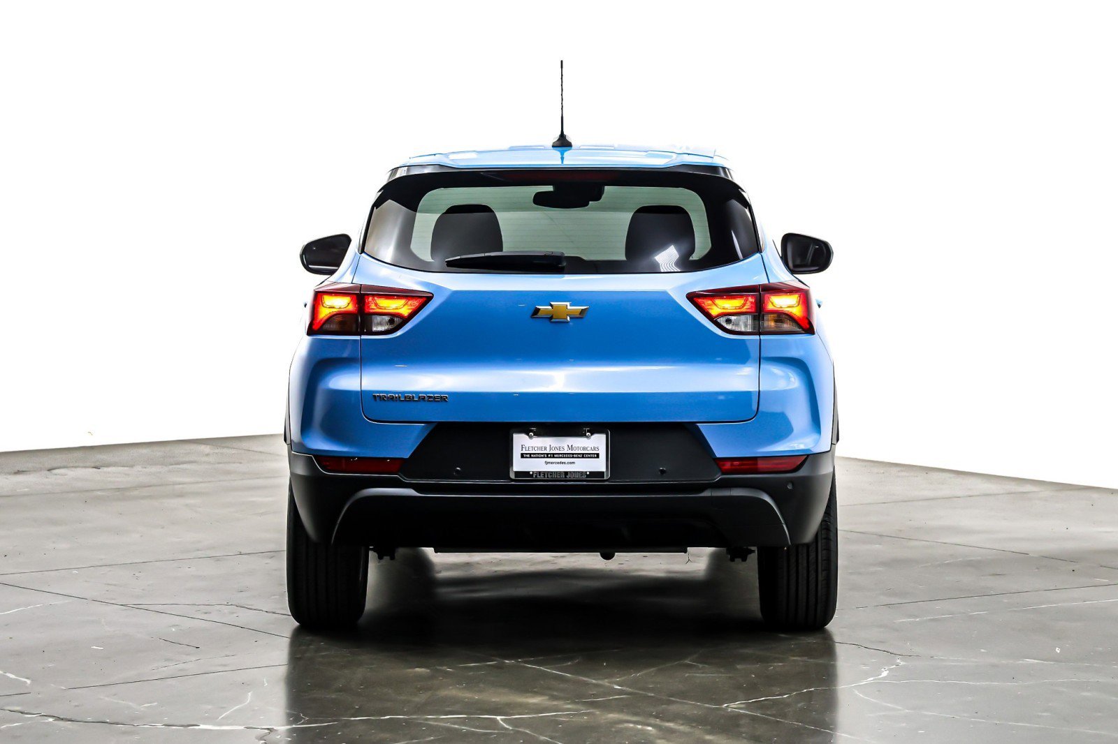 Used 2024 Chevrolet TrailBlazer LS w/ LS Convenience Package image 3