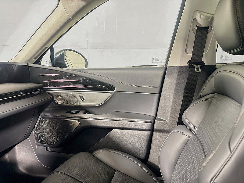 New 2026 Lincoln Nautilus Reserve AWD/4WD image 26