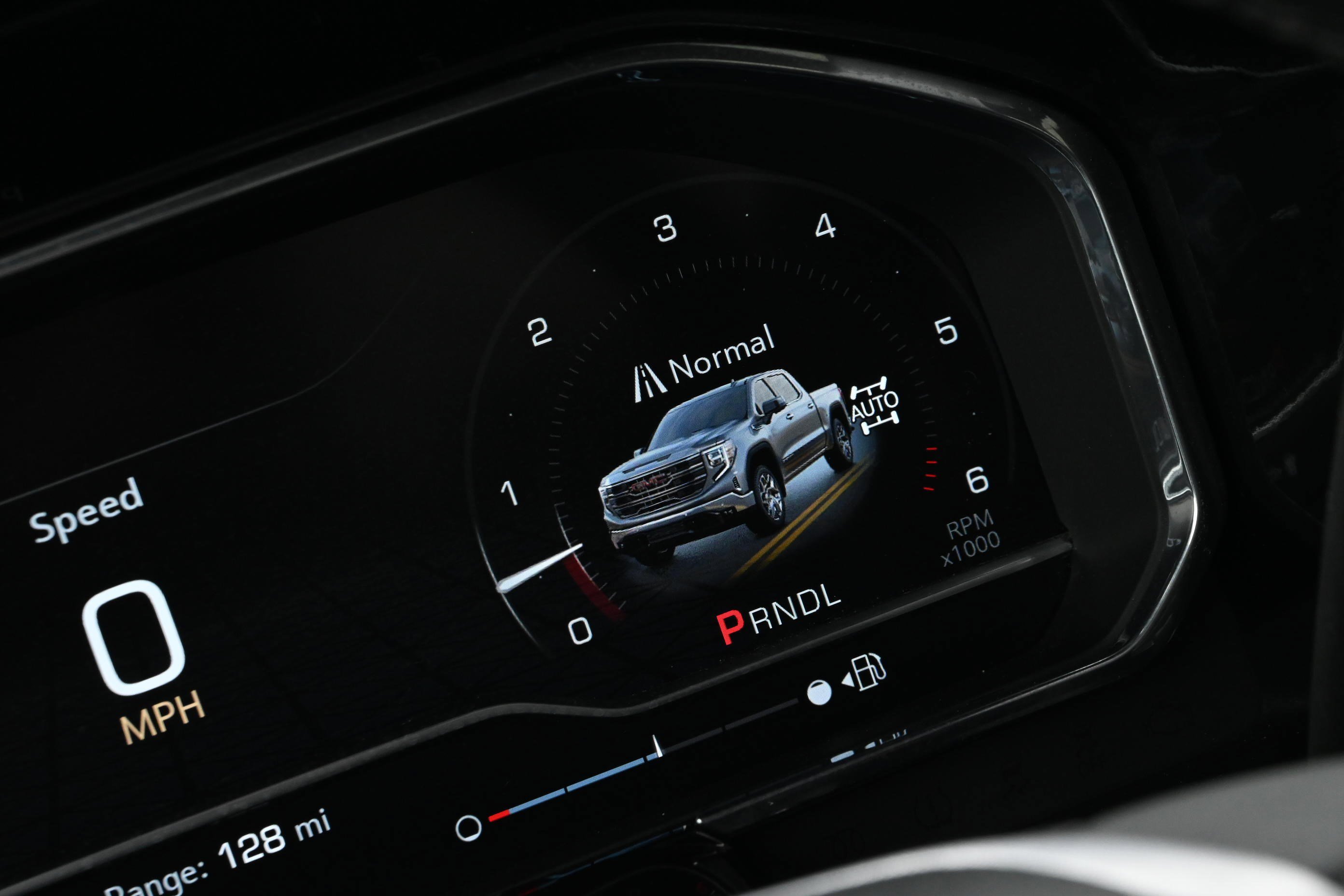 Used 2024 GMC Sierra 1500 SLE w/ Preferred Package image 27