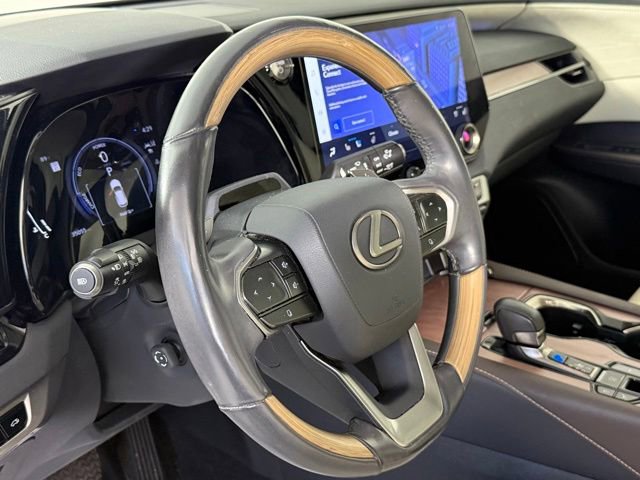 Used 2023 Lexus RX 350 w/ Accessory Package (Z1) AWD/4WD image 19