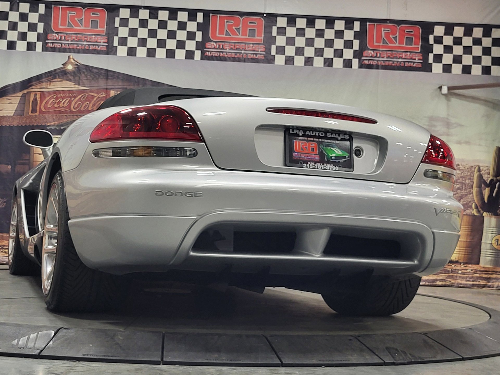 Used 2005 Dodge Viper SRT-10 image 14