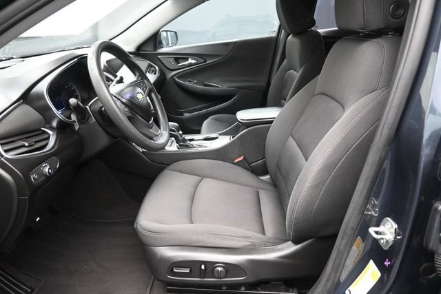Used 2021 Chevrolet Malibu LT FWD image 20