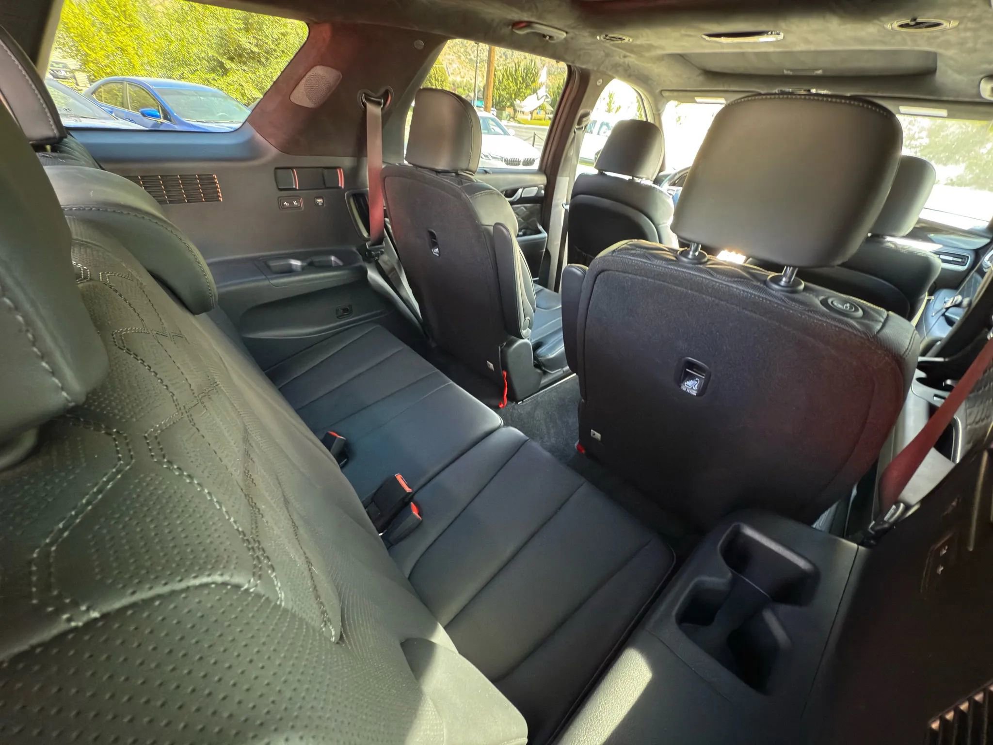 Used 2022 Hyundai Palisade Calligraphy image 13