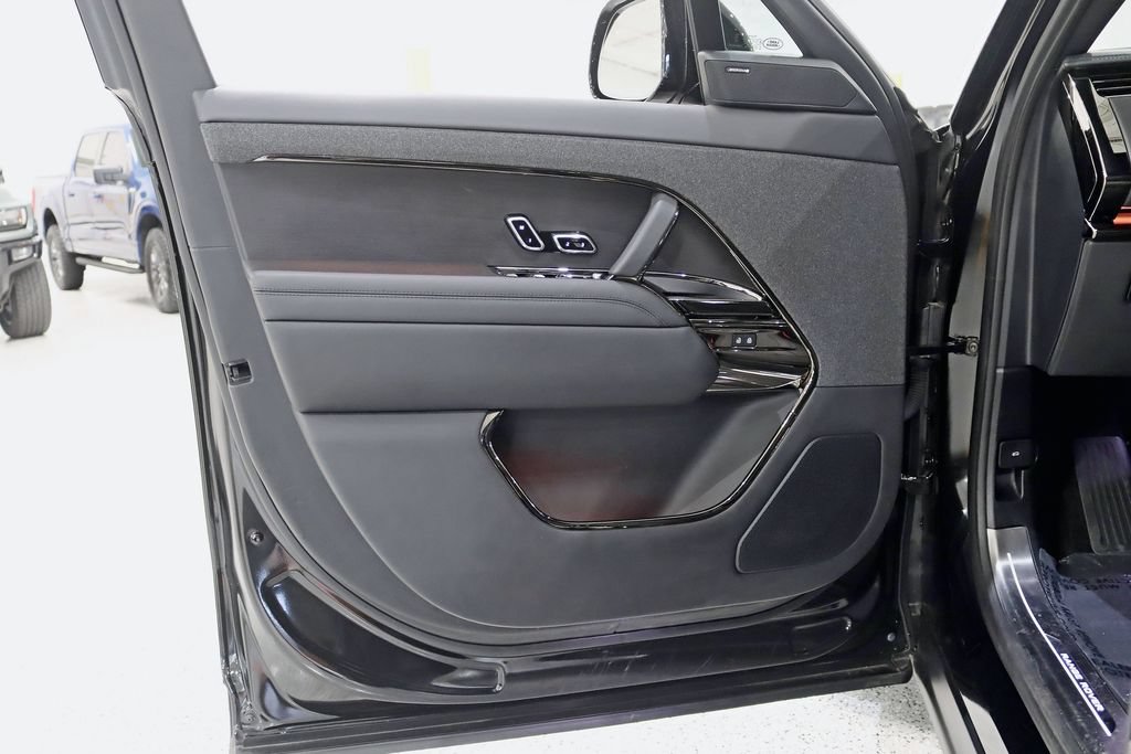 Used 2023 Land Rover Range Rover Sport SE AWD/4WD image 35