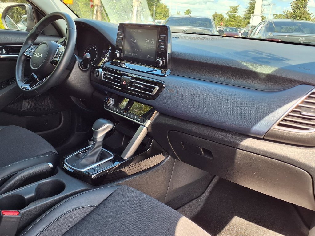 Used 2023 Kia Seltos S FWD image 13