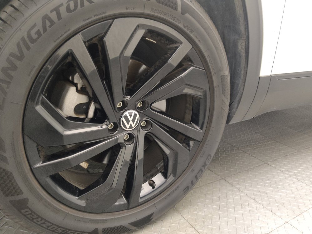 Used 2023 Volkswagen Atlas SE w/ Panoramic Sunroof Package FWD image 31