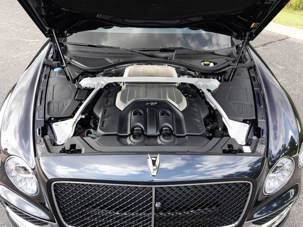 Used 2024 Bentley Flying Spur V8 AWD/4WD image 89