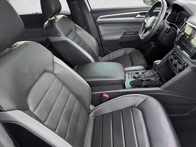 Used 2022 Volkswagen Atlas Cross Sport SEL Premium R-Line image 20