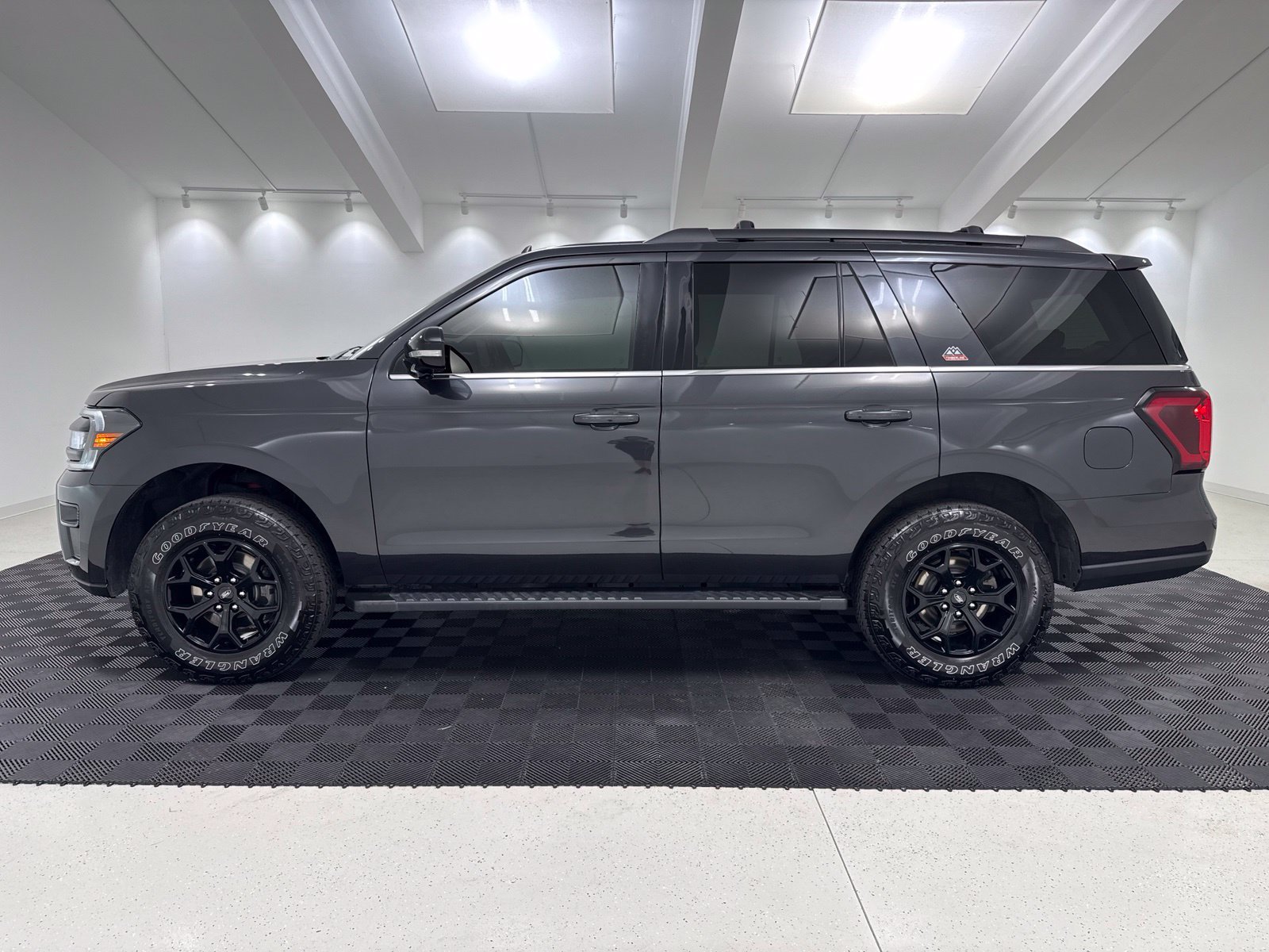 Used 2024 Ford Expedition Timberline AWD/4WD image 4