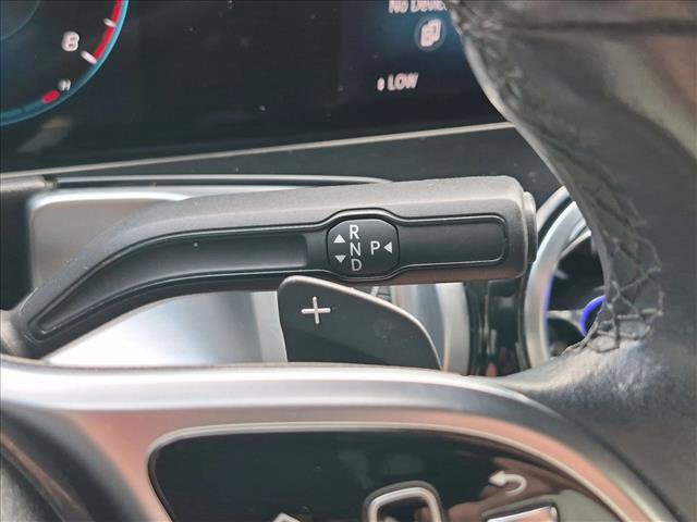 Used 2023 Mercedes-Benz GLB 250 4MATIC w/ Premium Package image 12