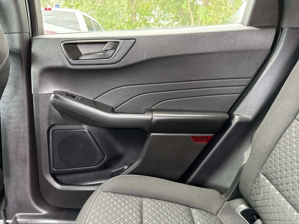 Used 2023 Ford Escape Active FWD image 19