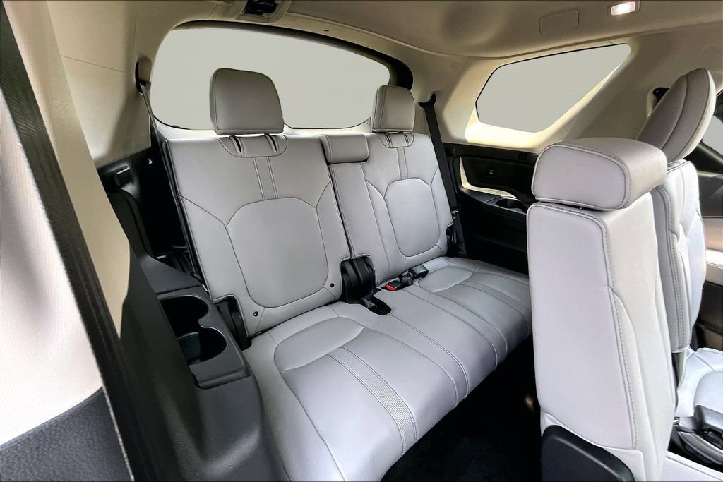 Certified 2025 Honda Pilot EX-L image 18