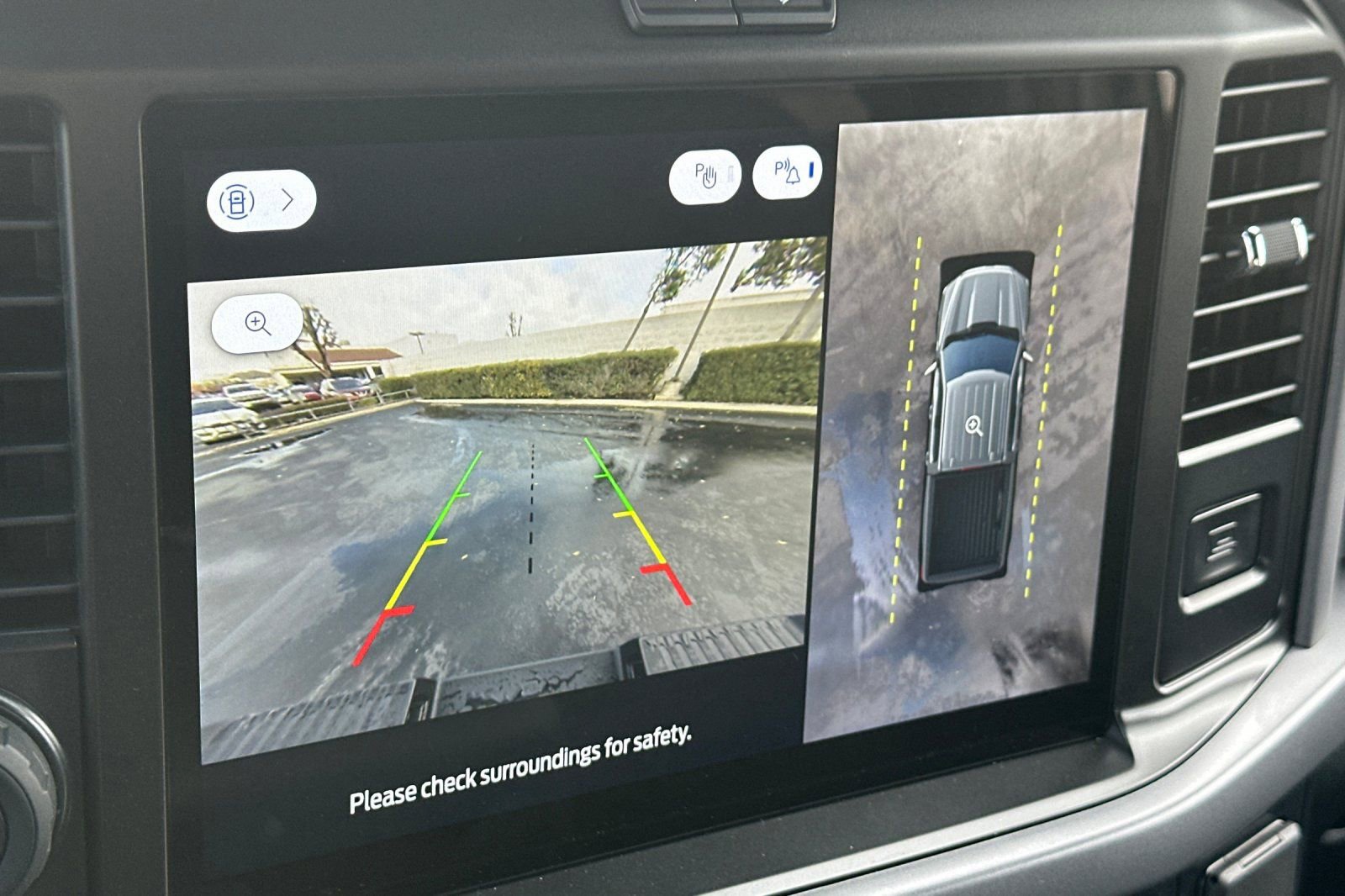 New 2026 Ford F150 XLT w/ Equipment Group 302A MID image 19