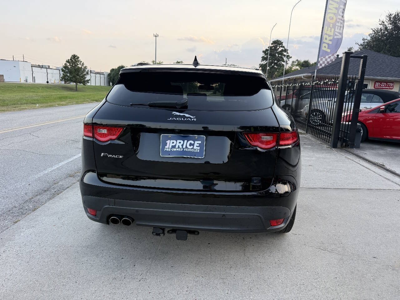 Used 2018 Jaguar F-PACE Premium AWD/4WD image 7