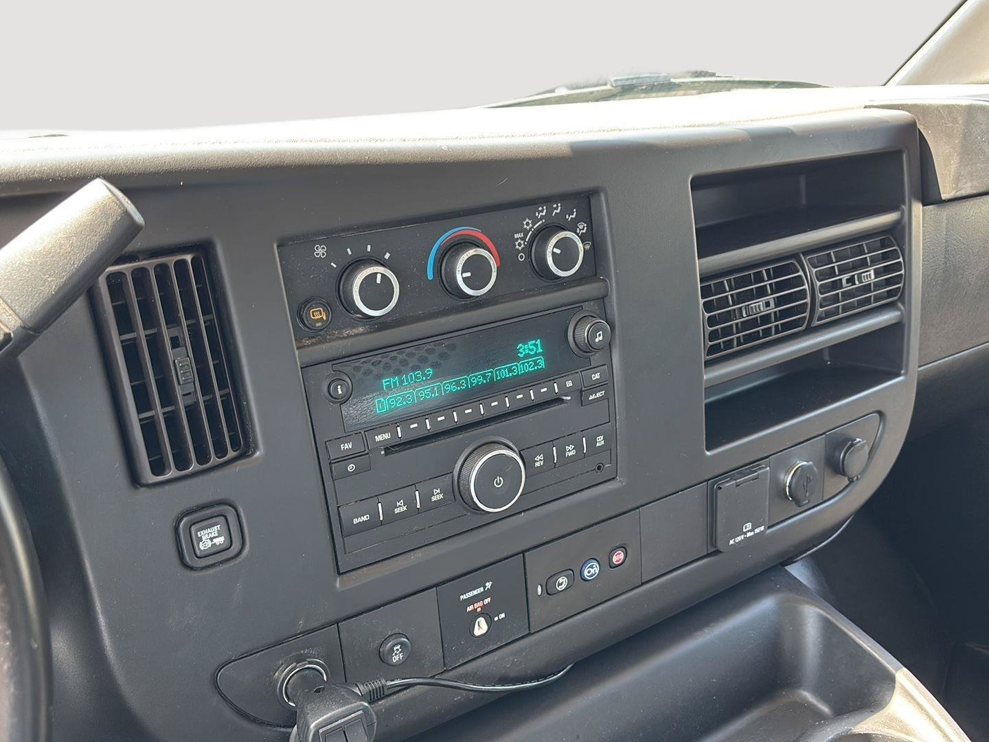 Used 2021 Chevrolet Express 2500 w/ Driver Convenience Package RWD image 12
