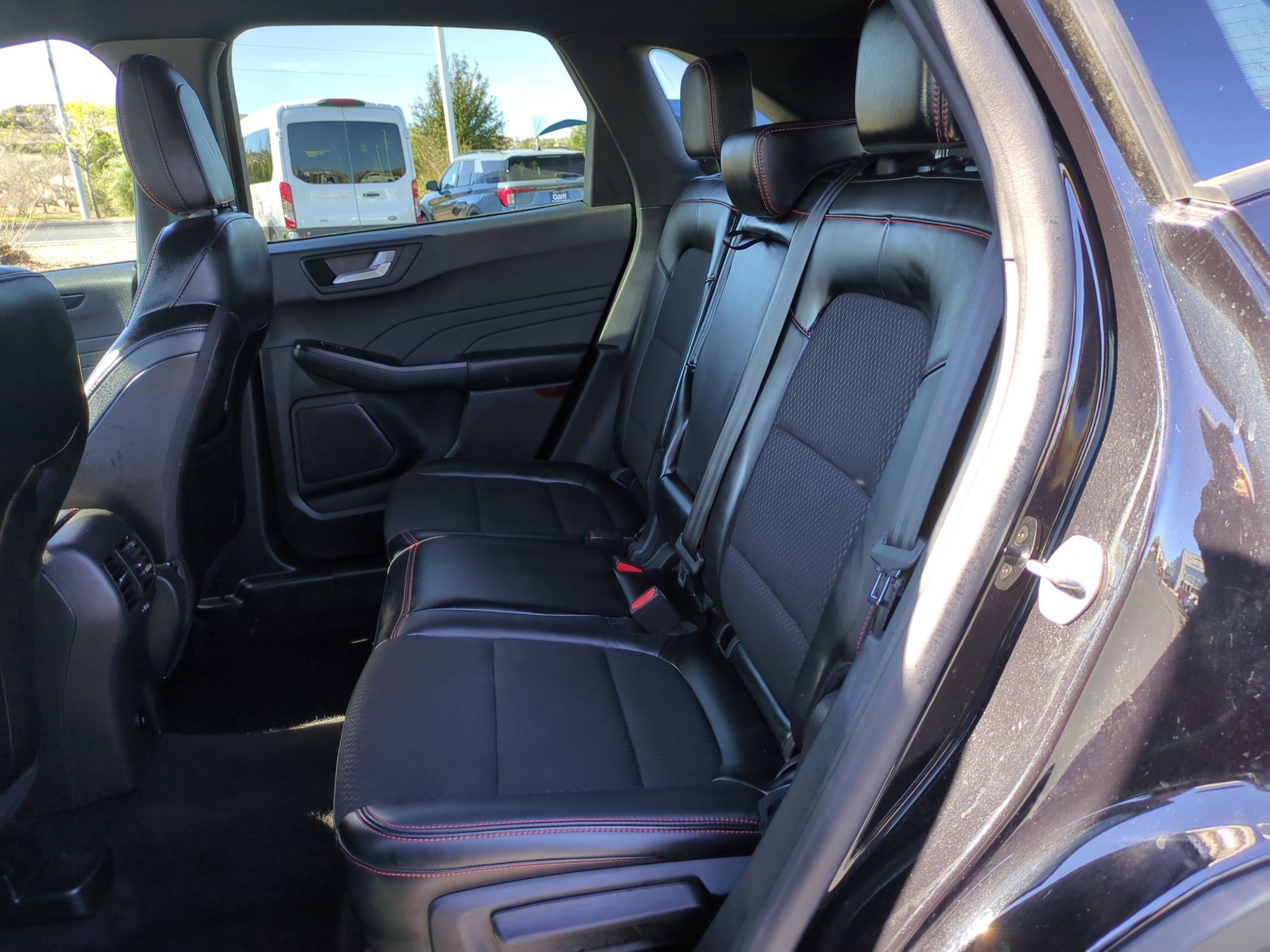 Used 2025 Ford Escape ST-Line image 26