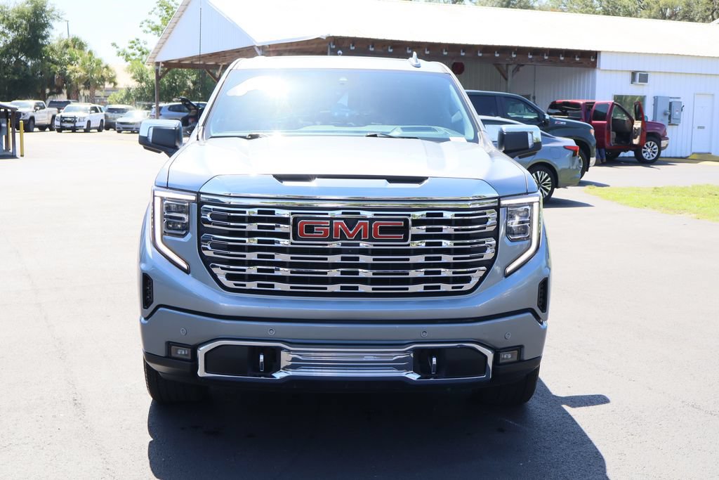 Certified 2025 GMC Sierra 1500 Denali w/ Denali Reserve Package AWD/4WD image 4