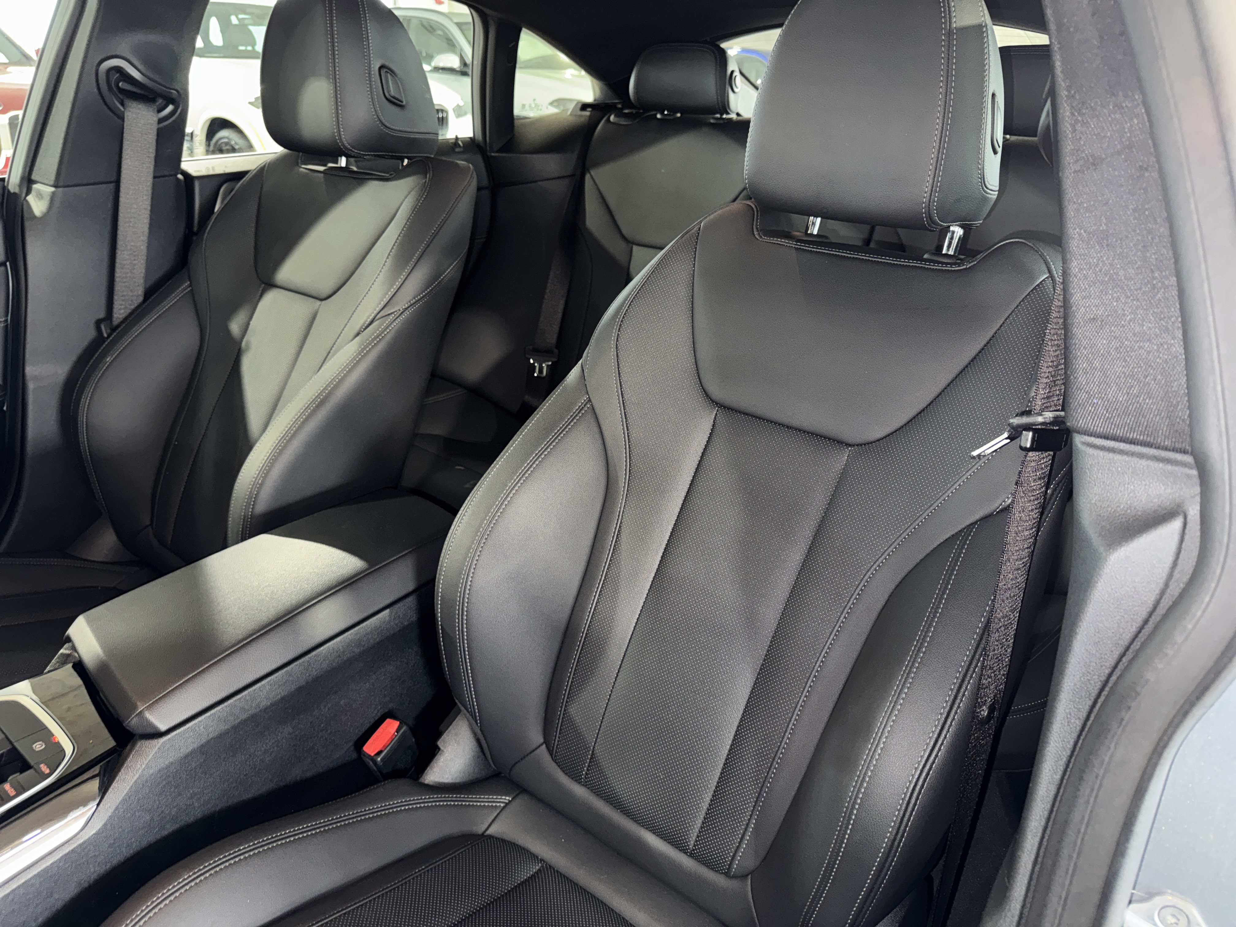 Used 2024 BMW i4 eDrive40 RWD image 33