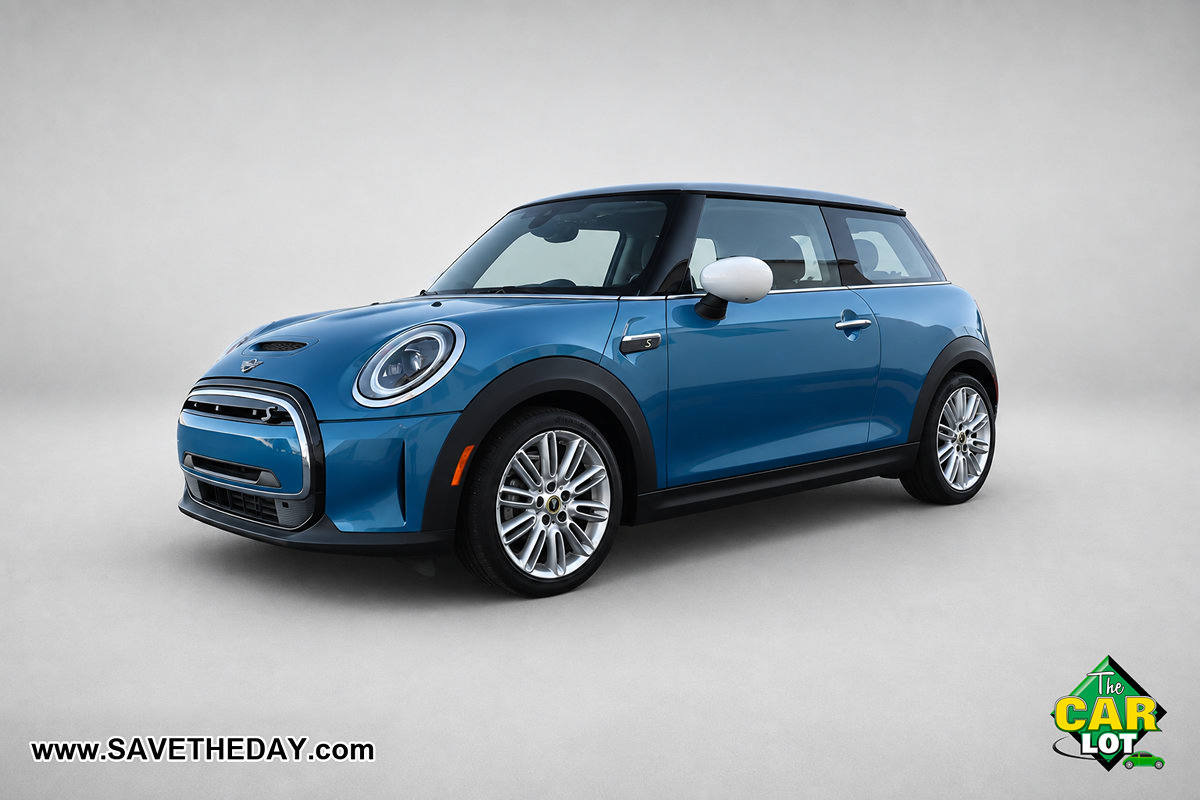 Used 2024 MINI Cooper SE FWD image 4