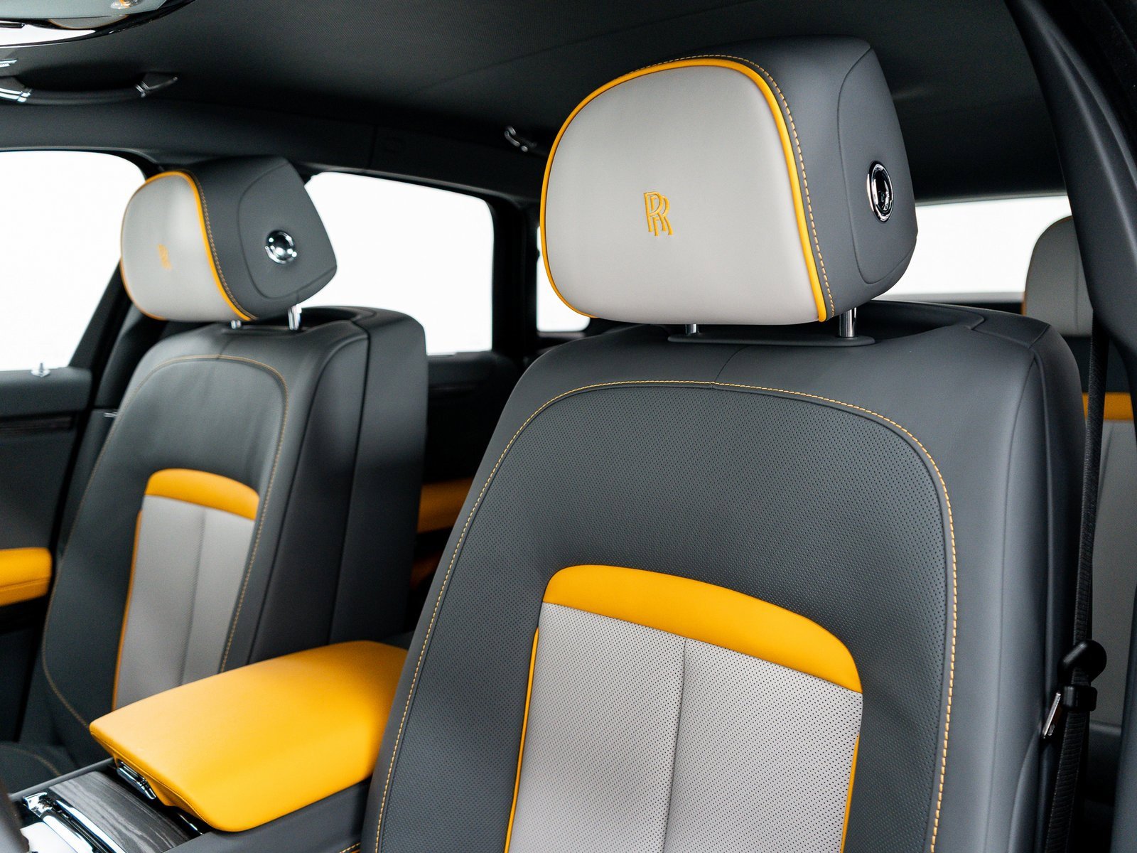 New 2025 Rolls-Royce Ghost image 17