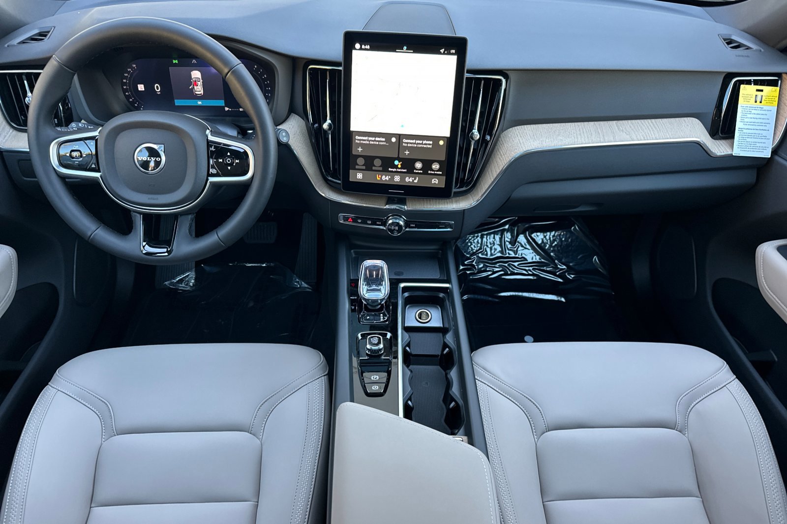 New 2026 Volvo XC60 B5 Plus w/ Climate Package image 11