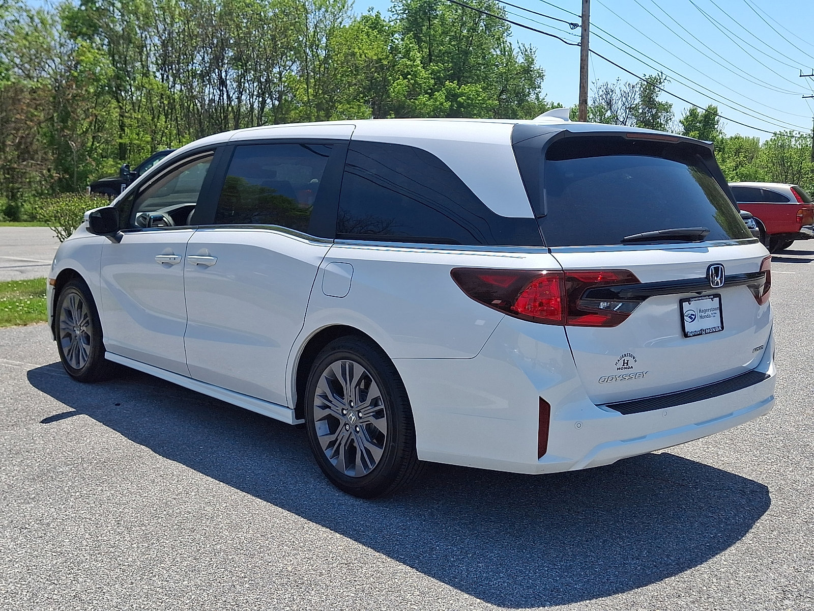 Certified 2025 Honda Odyssey Touring image 4