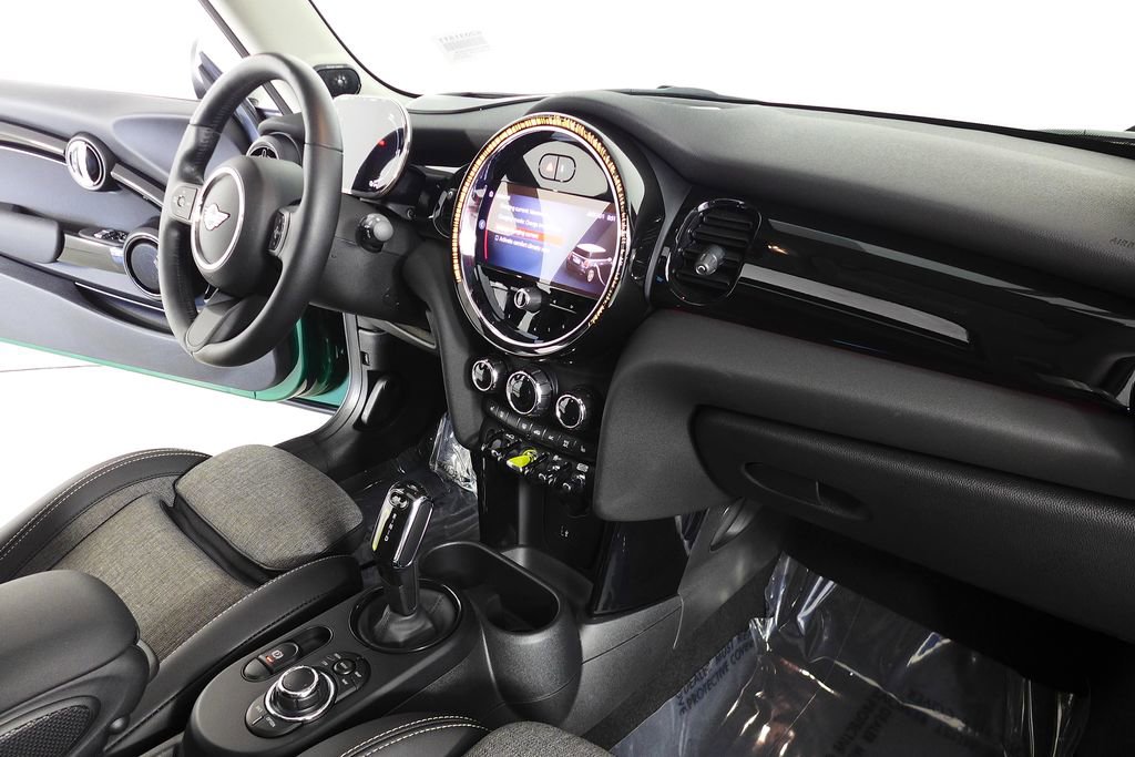 Used 2022 MINI Cooper SE image 13