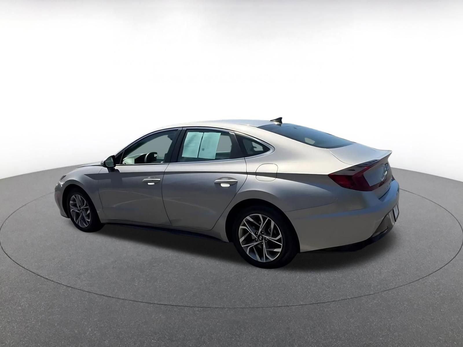 Used 2023 Hyundai Sonata SEL FWD image 10