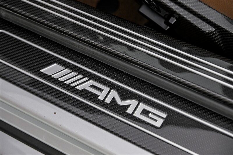 Used 2012 Mercedes-Benz SLS AMG Roadster image 20