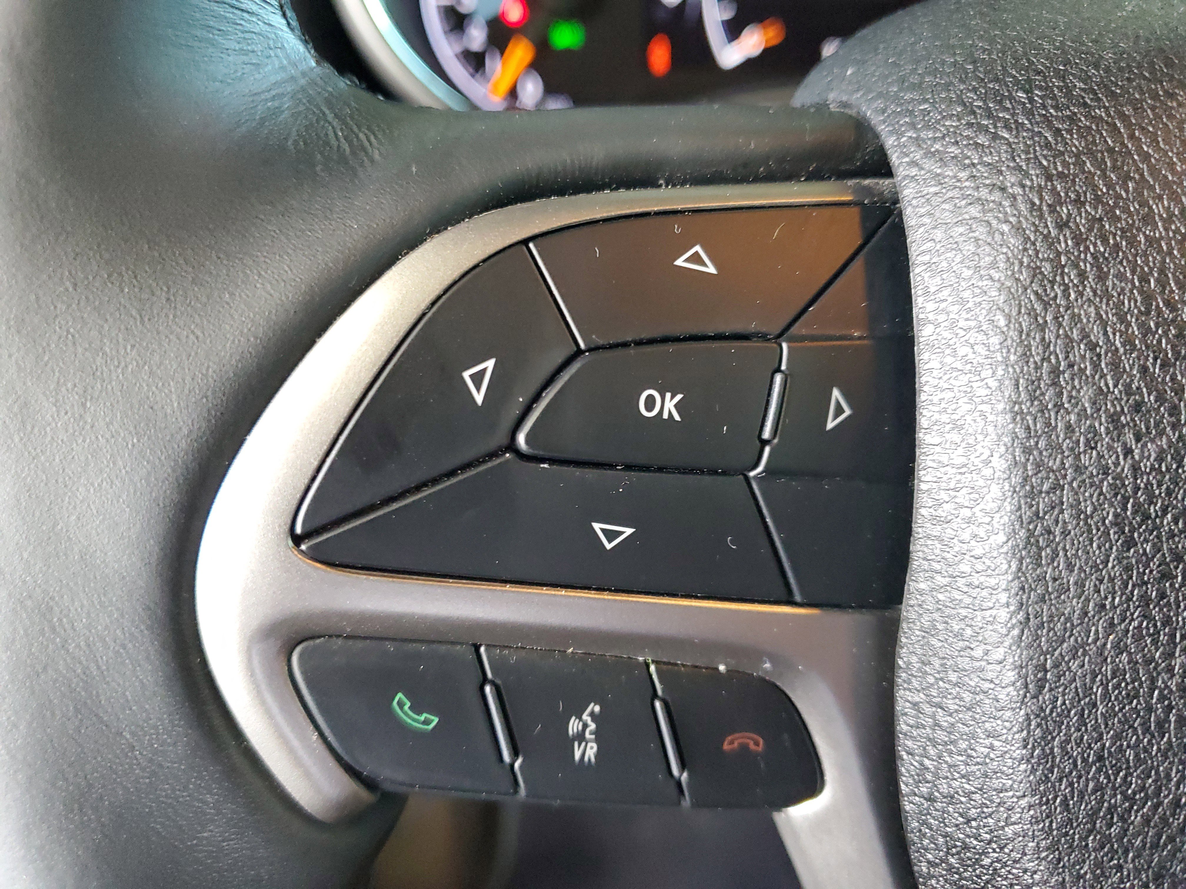 Used 2018 Jeep Grand Cherokee Limited RWD image 23