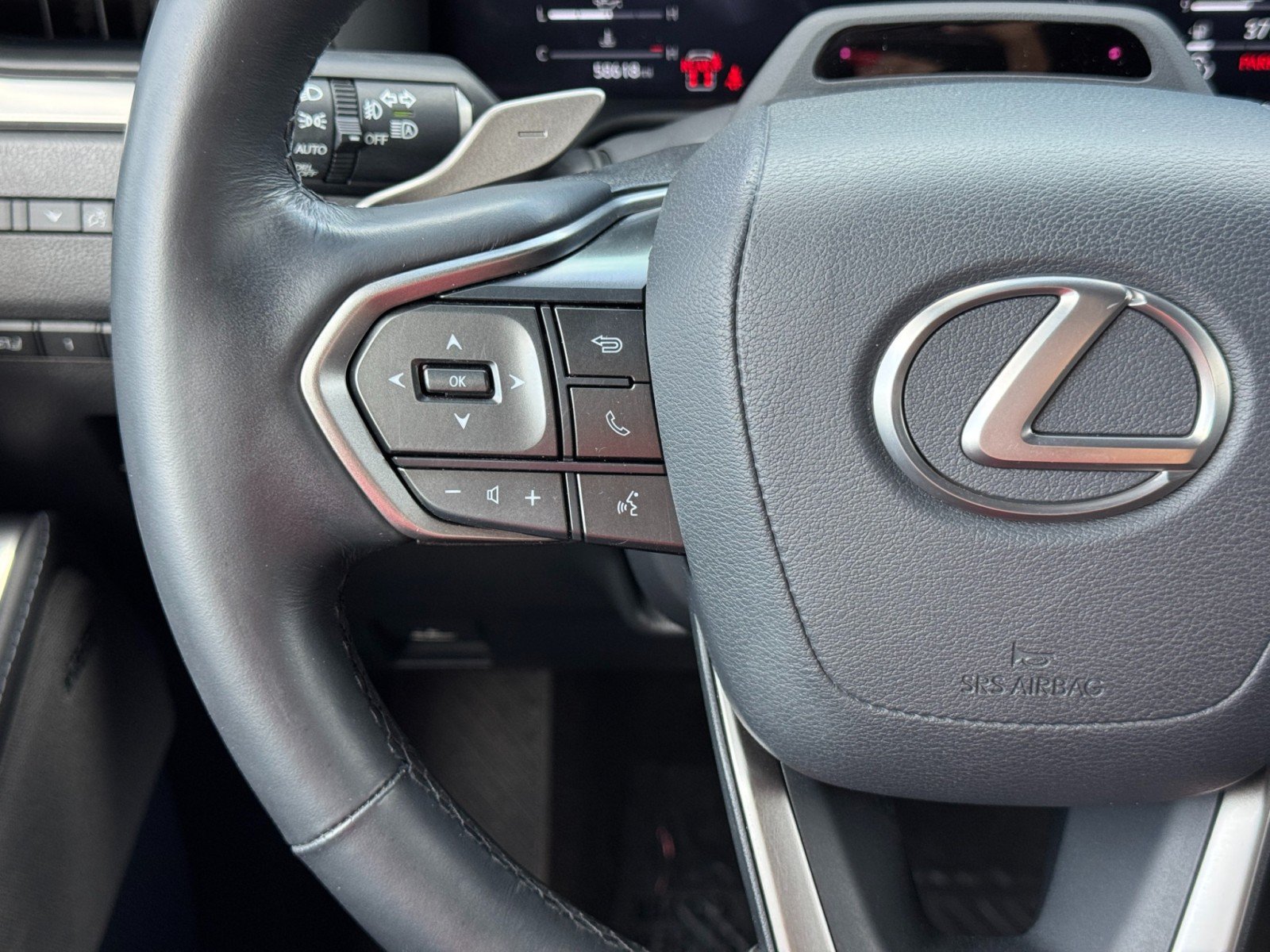 Used 2024 Lexus GX 550 w/ Cold Area Package AWD/4WD image 22