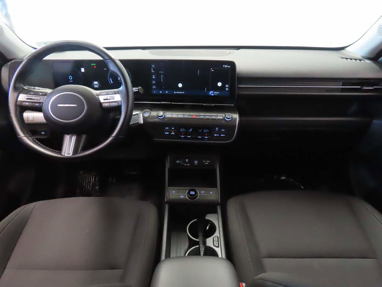 Used 2024 Hyundai Kona SEL image 15