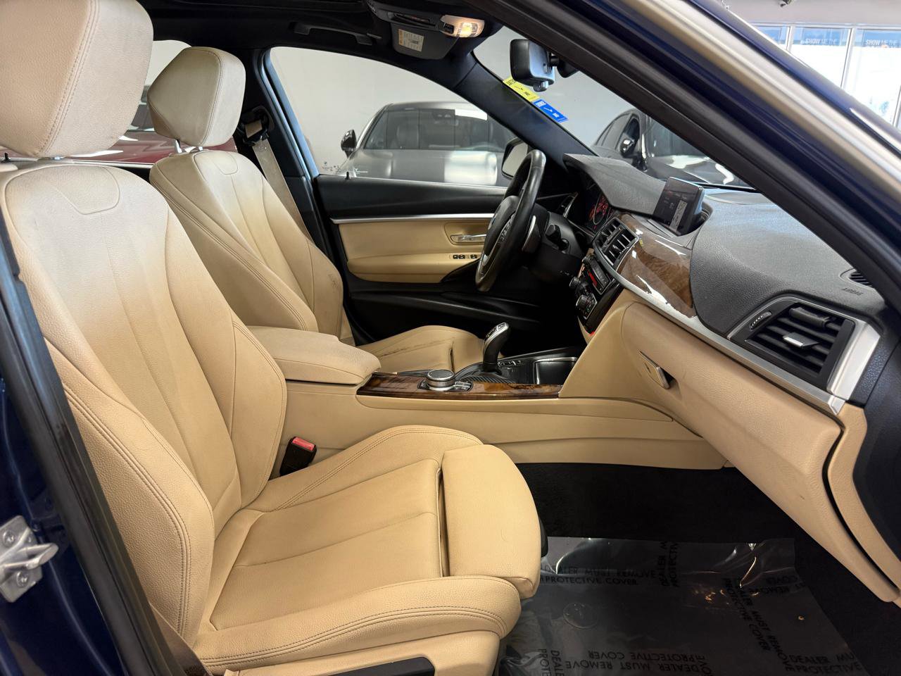 Used 2018 BMW 330i xDrive Sedan AWD/4WD image 23