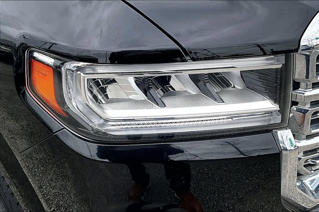 Used 2023 GMC Acadia Denali FWD image 40
