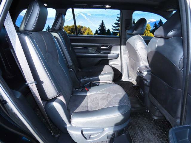 Used 2024 Toyota Grand Highlander Hybrid MAX Platinum image 22