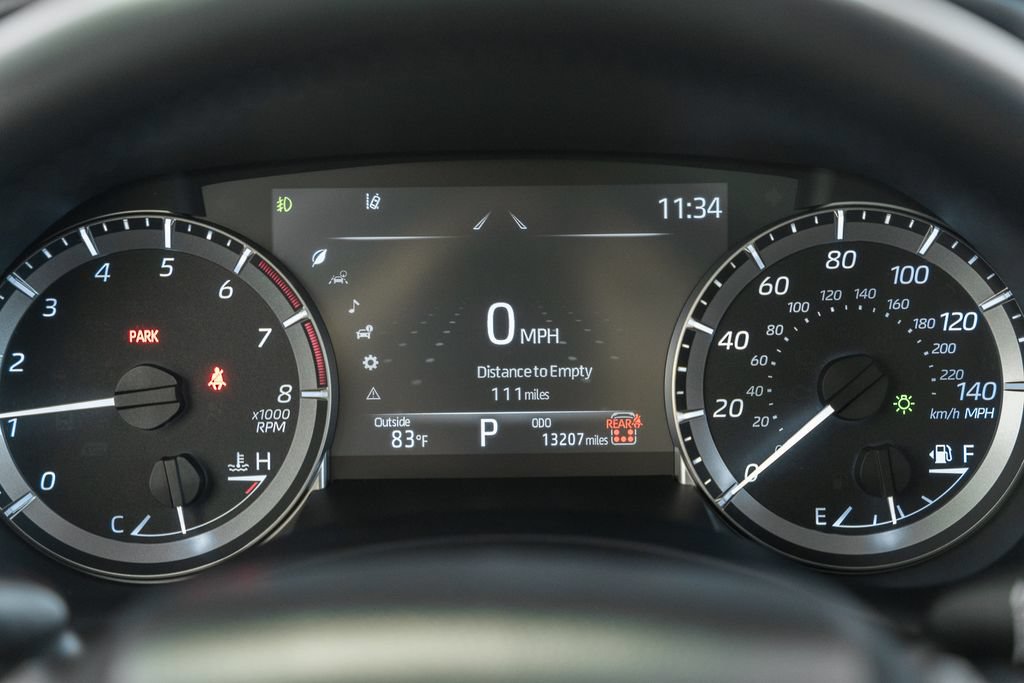 Used 2025 Toyota Highlander XLE AWD/4WD image 44