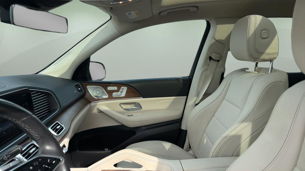 Used 2024 Mercedes-Benz GLS 450 4MATIC image 13