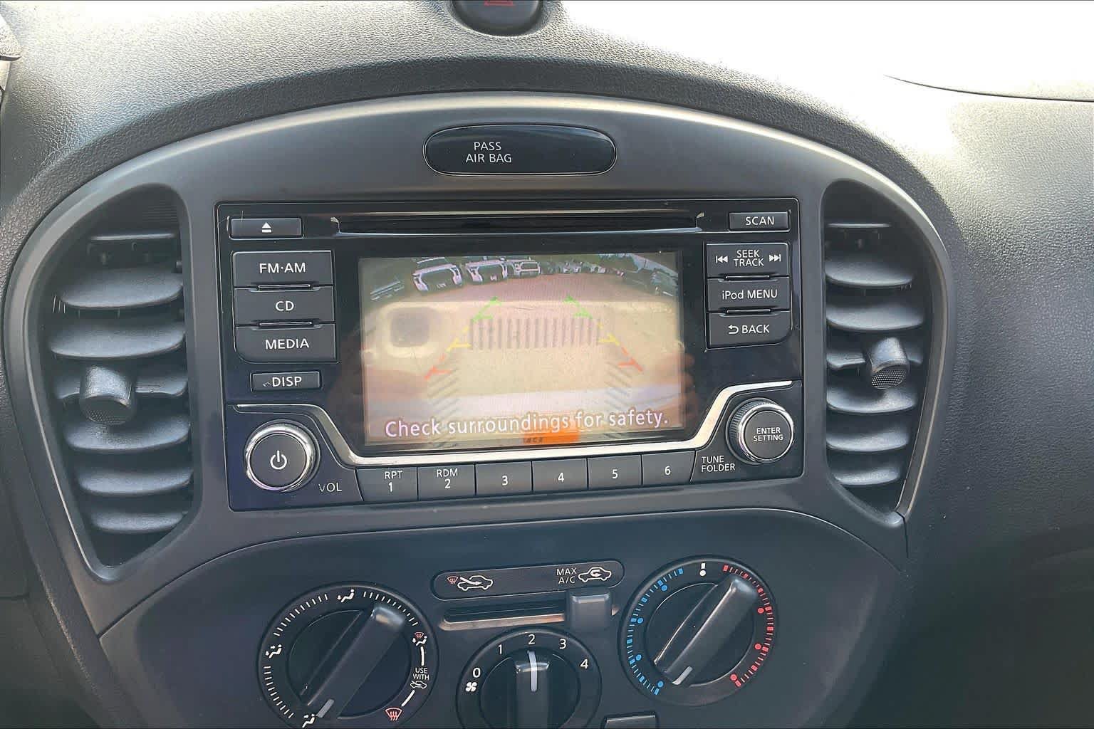 Used 2017 Nissan Juke S FWD image 27