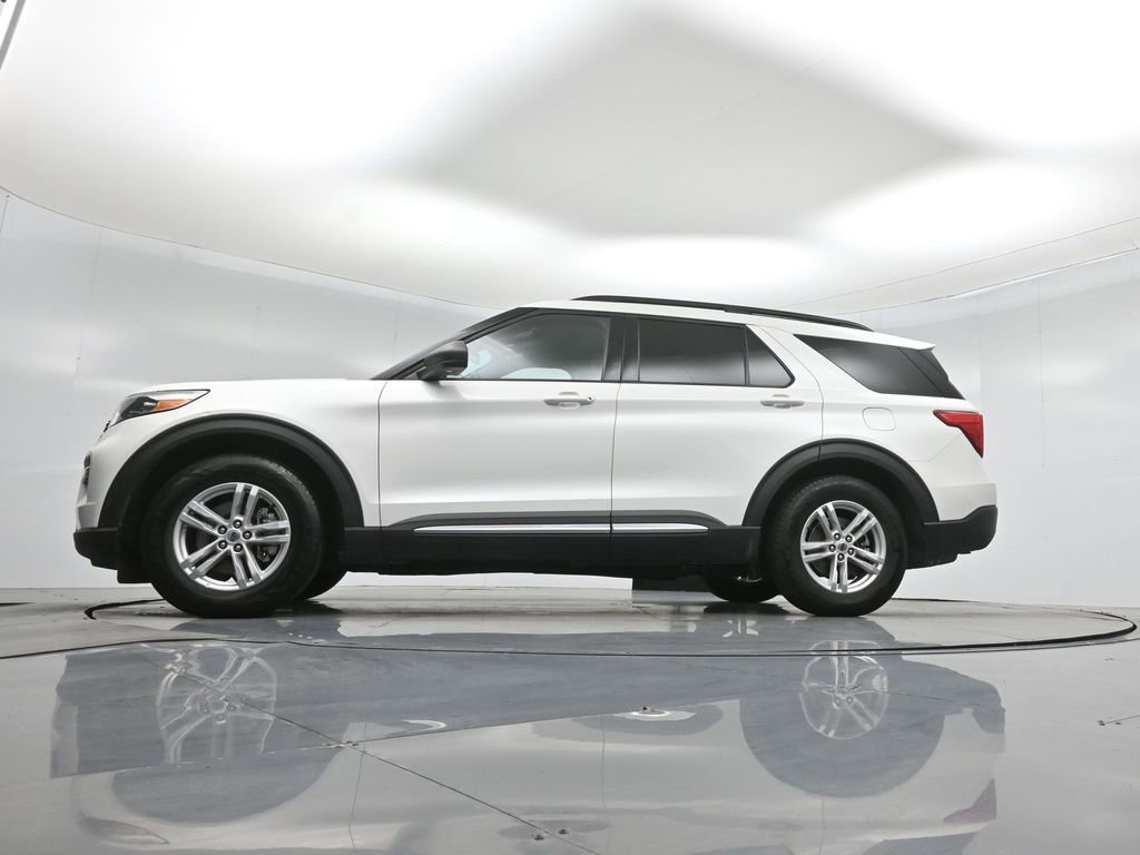 Certified 2021 Ford Explorer XLT RWD image 53