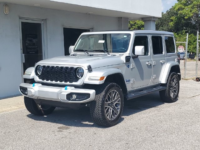 Used 2024 Jeep Wrangler High Altitude AWD/4WD image 11